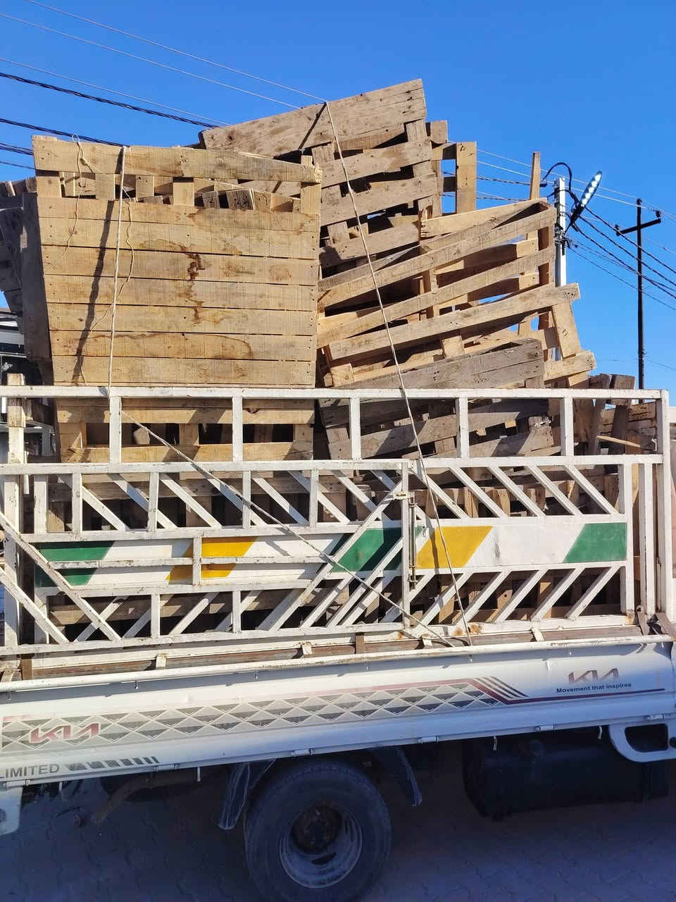 حطب للبيع مكاني مناذره ***********
