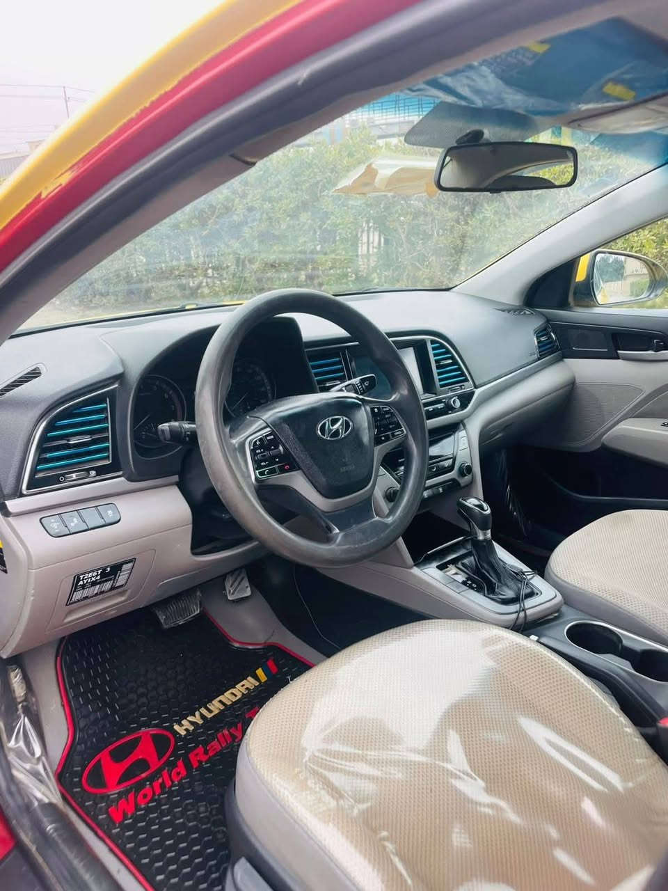 السلام عليكم ورحمة
انترة وارد امريكي موديل 2018
سيارة خير من الله حادث خفيف
كما موضح بالصورة
كير مكينة كفالة
تبريد تدفئه  كير AT لمرقوب مكيبة 2000 دوش
راتارات أمامية +خلفية +جانبية
اشاير مري 
شاشه لمس
سيارة خير من الله
رقم بغداد بأسمي تحويل مباشر
رقم تواصل ***********
***********
