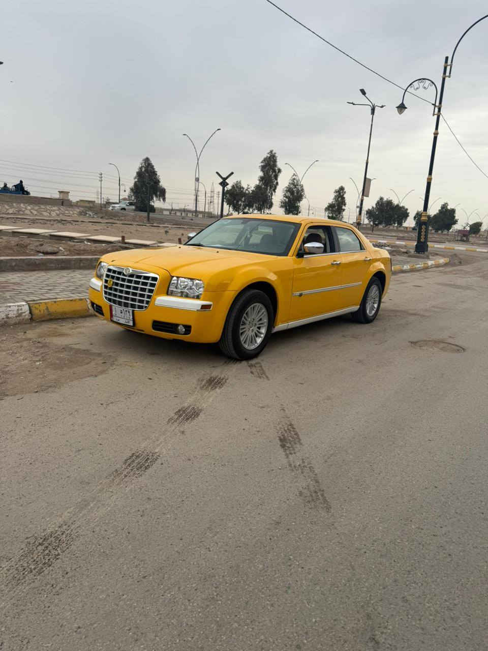 سلام عليكم اوباما ١٠اصل 
سياره جاهزه كلش تخم تاير تخم ويل 
حداديه بل جيس اكسن 
ما عوزه لف مكينه كير 
حدثه جاملغ لخلفي فقط 
مكانه كوت سعره ١١٥
***********
