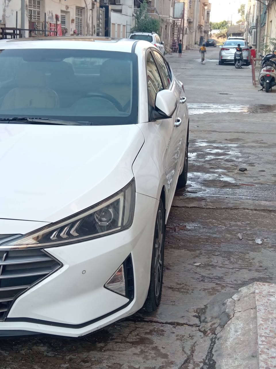 سلام عليكم شباب عندي النتره 2020 خليجي بيه صبغ باب خلفي وربع بنيد مواصفات بصمه فتحه تحكمات اشاير مري قطعتين تبريد كامره حساس خلفي وامامي السعر 150 رقم بغداد مشروع وطني سياره بل كوت تلفون ***********
