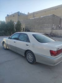 تويوتا كراون • للبيع