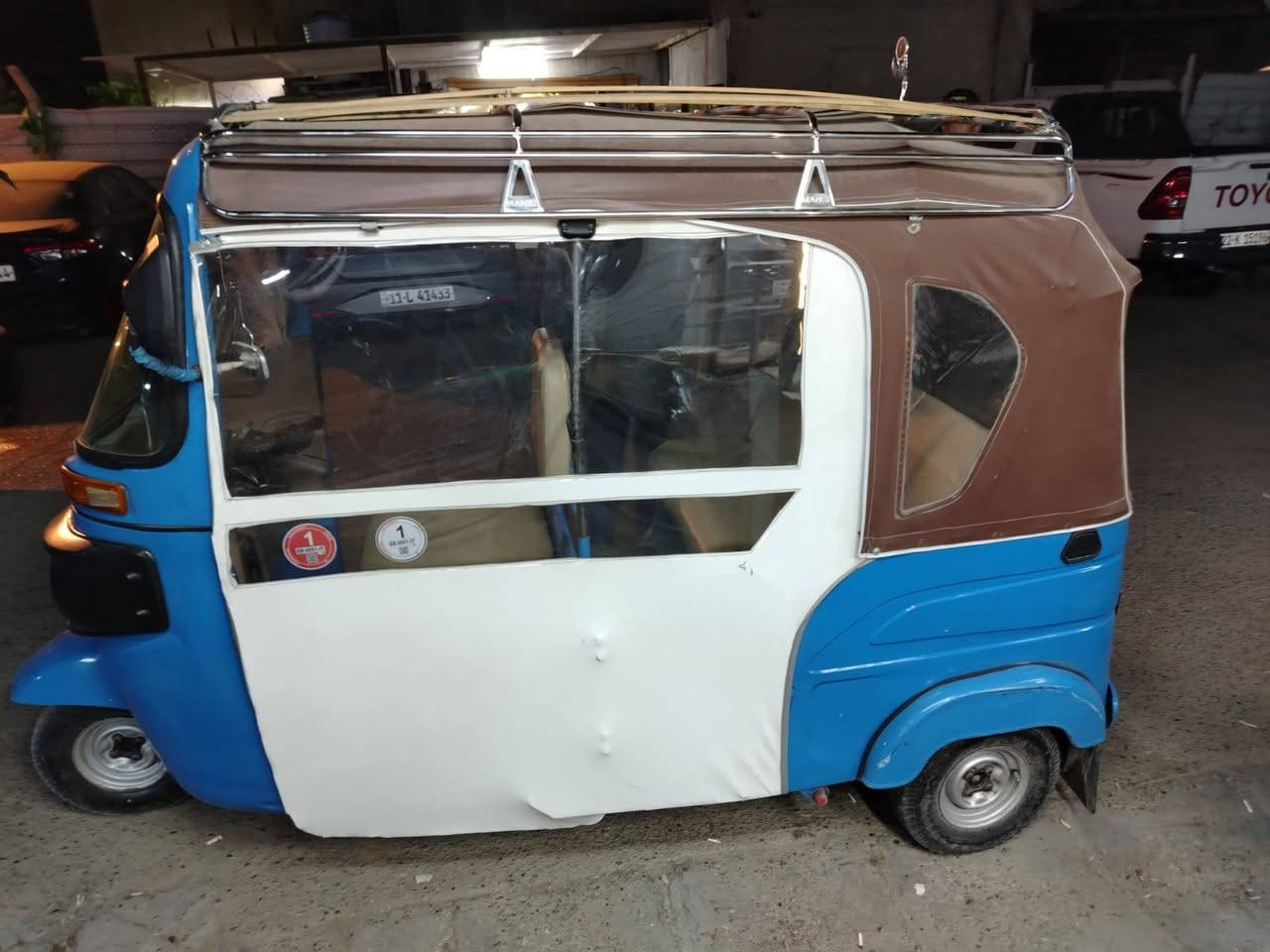 السلام عليكم 21 محسوبه ع 22 مصبوغه عام رقم بابل باسمي ب 8 وبيها مجال *********** مكاني بياع تقاطع درويش
