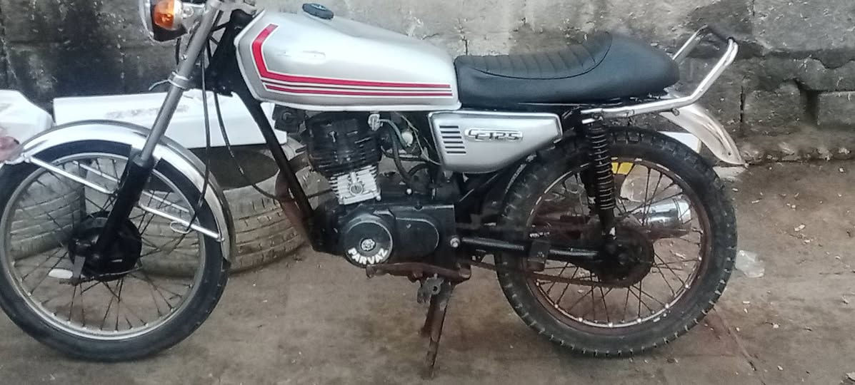 البيع سعر 300الف     ***********
