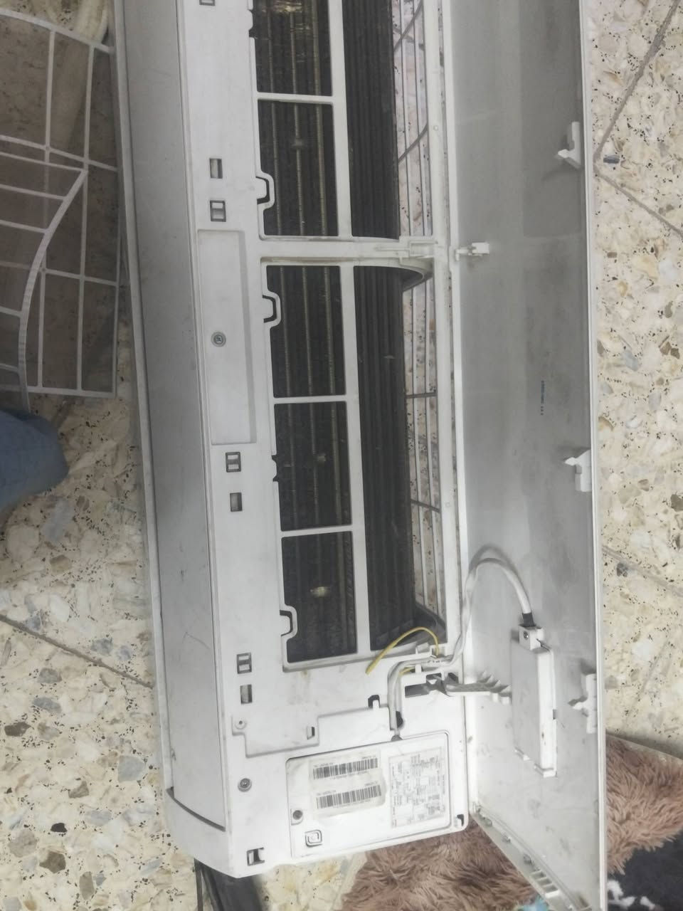 سبلت ومكيف على شغل سبلت مقفول غازه نقص بواري سبلت سعر 300ولمكيف 250عنوان بغداد قرب لبسمايه ***********/***********
