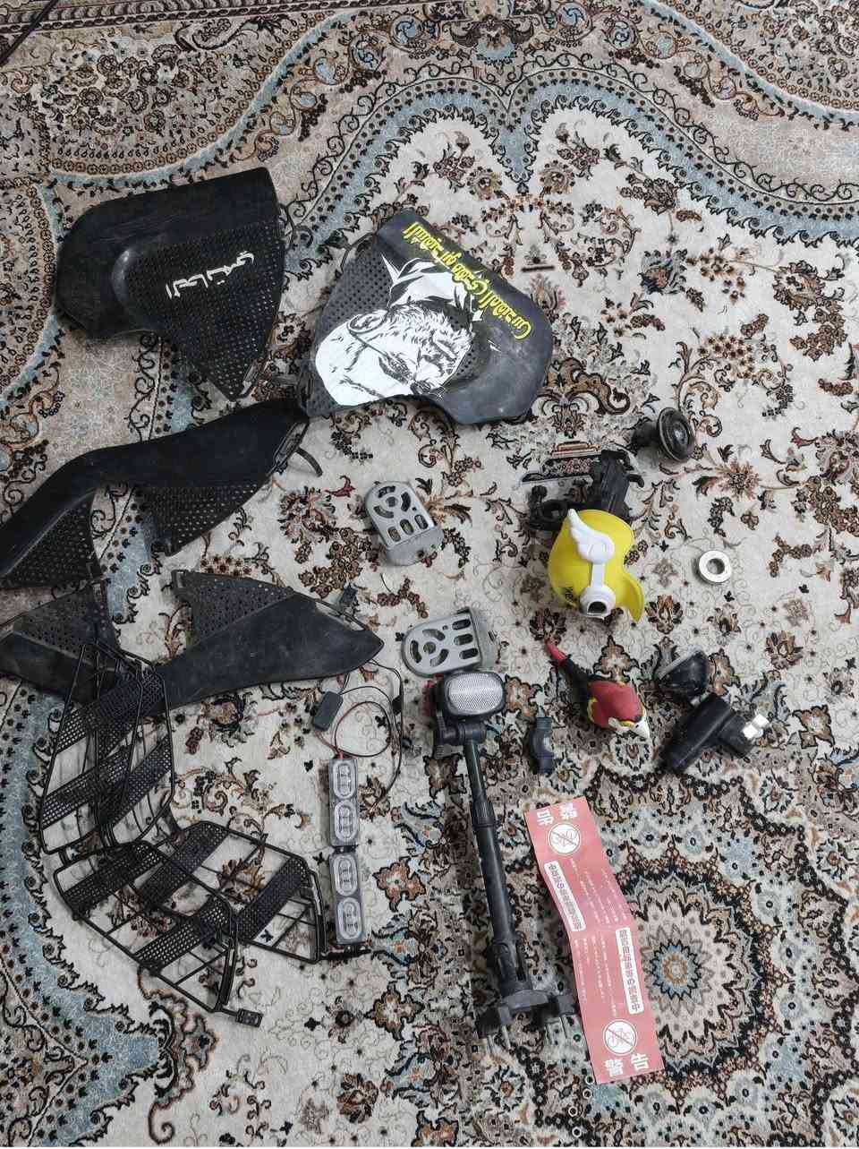 غراض للبيع شلع 50
الصافره 15 
الباتري مال دراجه جديد 20
شبجه عضم اماميه 5
شبجه عضم خلفيه 10
داينمو حاويه تفصيخ 15
دواسات مال تعليك يتطبكن الزوج 4
استاند مبايل 5
شمسيه 15
ببغاء 1
هورن 3
فدراليه5
مال تعديل  ويل 2
باج اصلي ياباني 2
شبجه عاديه 1


**إذا كنت صاحب هذا الإعلان وتريد حذفه لأي سبب، رجاءا أرسل رسالة إلى الدعم الفني**