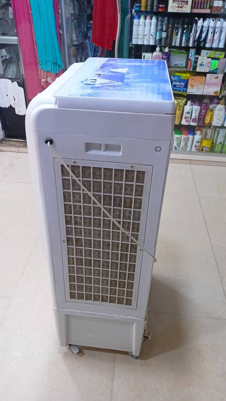 كونفيرة للبيع
نضافة 90بالمية 
مكانها موصل سوق سومر 
سعرها 100الف وبيها مجال قليل


**إذا كنت صاحب هذا الإعلان وتريد حذفه لأي سبب، رجاءا أرسل رسالة إلى الدعم الفني**