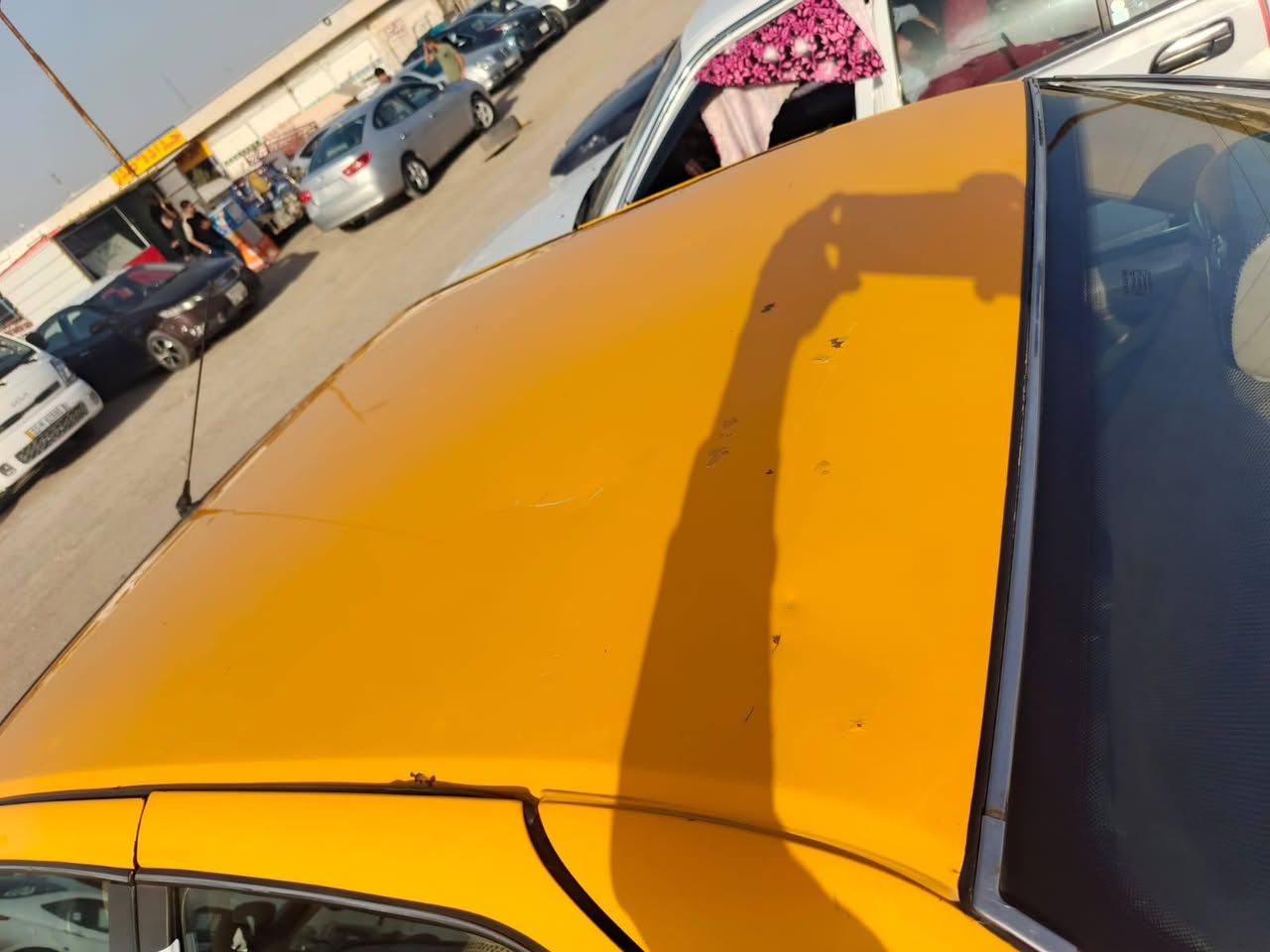 السلام عليكم
بيجو بارص 2018
بيها 4 قطع.... بابين عكس السائق تعمير و صبغ مع التكمه 
وجاملغين اماميات تبديل بدون دواخل (بجم سليم)
(قماره سليمه) بيها رصعات 
كير وشواصي ولغود كفاله
محرك بي تنقيص قليل بس محرك نشط خير من الله
كهربائيات كامله
تبريد تدفئه شغال
صدر نص عُمر
السياره مدوشمه بالكامل (قماره-بطاين بوب-ارضيه-كشنات) 
السياره ما ناقصها شي
مكاني بغداد المحموديه ناحيه الرشيد
***********
***********
السياره بأسمي (((شرط التحويل))) 
السياره عارضها 47 وبيها مجال
والله يرزق الجميع 🙏
