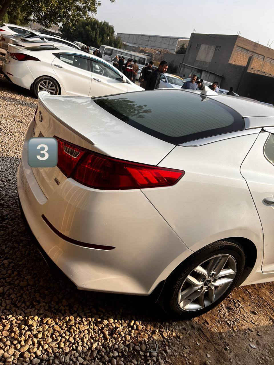 السلام عليكم
كيا اوبتما موديل 2015 امريكي للبيع
السياره جاهزه الضرر الي موجود بالسيارة الجاملغ والبنيد مصبوغ بدون دواخل رقم السيارة سليمانيه تريد وكاله تريد تحويل اني حاضر .
سعر السياره/115ورقه وبيه مجال 
مكان السيارة بابل شارع 60
رقم الهاتف /***********
