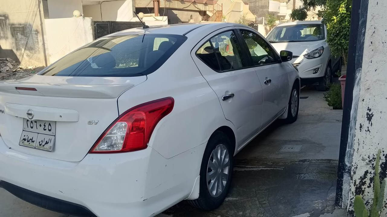 سياره نيسان فيرسه  
موديل2018
موصفات معروف نيسان فيرسه
ضررها  قطعتين فقط بدون دواخل بدون ايرباك 
سعرها 92بي مجال 
*********** كركوك, العراق

