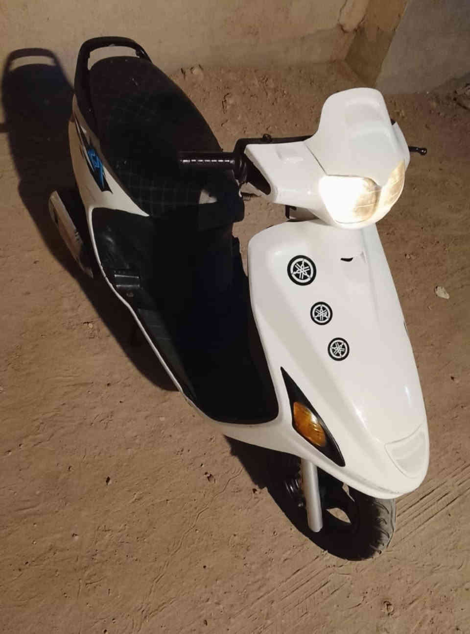 سلام عليكم دراجه فراشه مفتوحه نهضه ومعدل فول كهربائات شغاله كل نقص مابيها دبلات وره كدام شغالهه
السعر 400 وبيها مجال 
مكاني نجف حي العسكري 
*********** هذا واتساب
