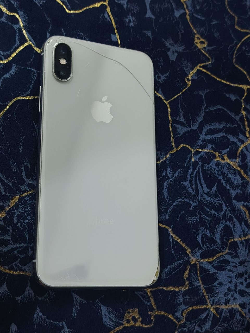 ايفون اكس عادي 
للبيع او مراوس ويا ايفون فقط 
ذاكره 64
بطارية 100 مبدلة اصلية 
شاشة اصلية 
فيس ايدي متوقف 
بس بي فطر بـ ظهر 
للبيع او مراوس ويا ايفون فقط 
سعر 180 وبي مجال او مراوس 
مكاني موصل الايسر … ال شراي يتفضل خاص …


**إذا كنت صاحب هذا الإعلان وتريد حذفه لأي سبب، رجاءا أرسل رسالة إلى الدعم الفني**