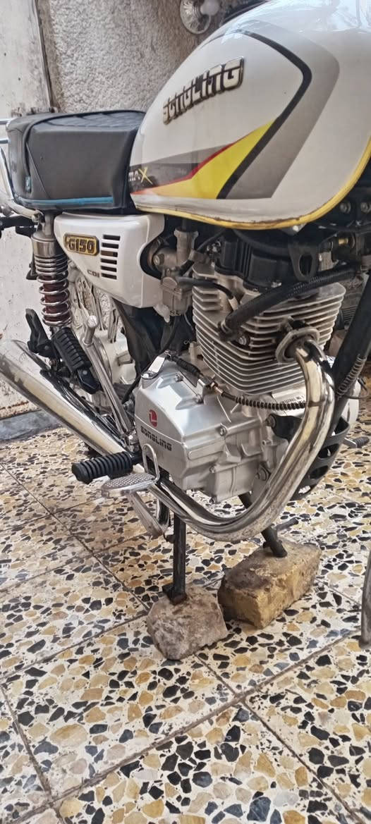 السلام عليكم دراجه سيفان موديل 2024 دراجه كامل بيه بس لاستيك ولف خفيف
مكاني بغداد مدينه الصدر 

سعر 650 وبيه مجال حك اجيه 

رقمي 
***********
