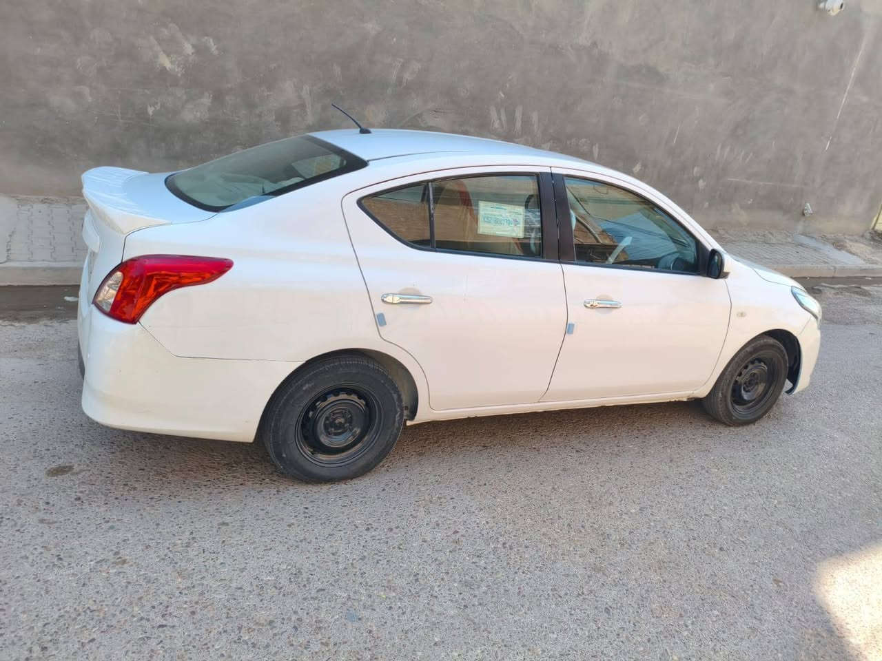 السلام عليكم نيسان هندي خليجي للبيع 2019 مقفول السياره ما بيها لا صبغ ولا ضرب ولا تبديل سياره كفاله عامه تخم تاير صدر جديد تبريد تبريد ثلج سياره باسمي رقم بغداد مشروع وطني كير ومكينه مقفولات رقم الهاتف ***********
