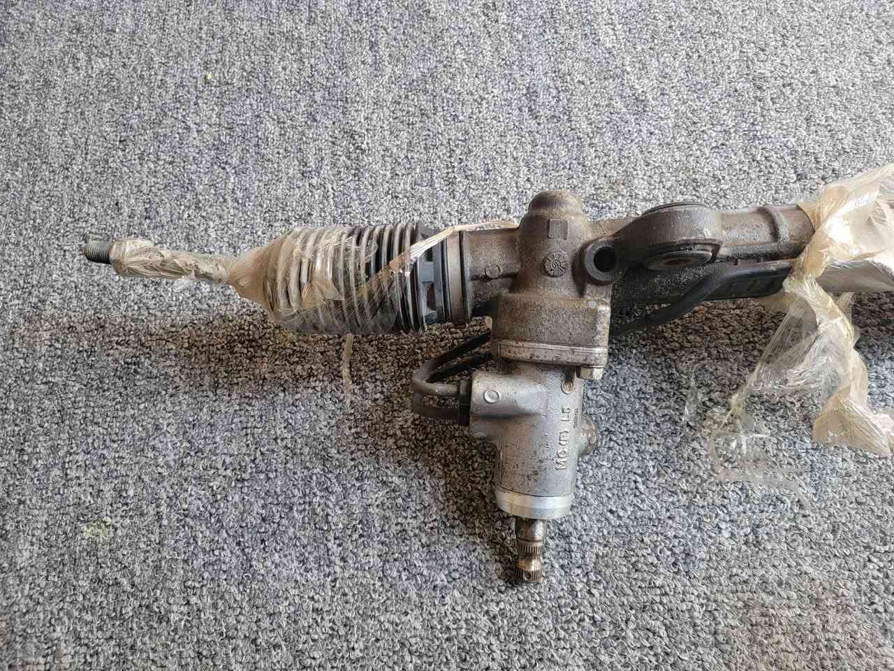 السلام عليكم عندي هذا المشط اكسنت ٢٠١١ كوري الاصلي
نهايتة ٢٠٠ الف 
الي يريده يتواصل على الرقم ***********
