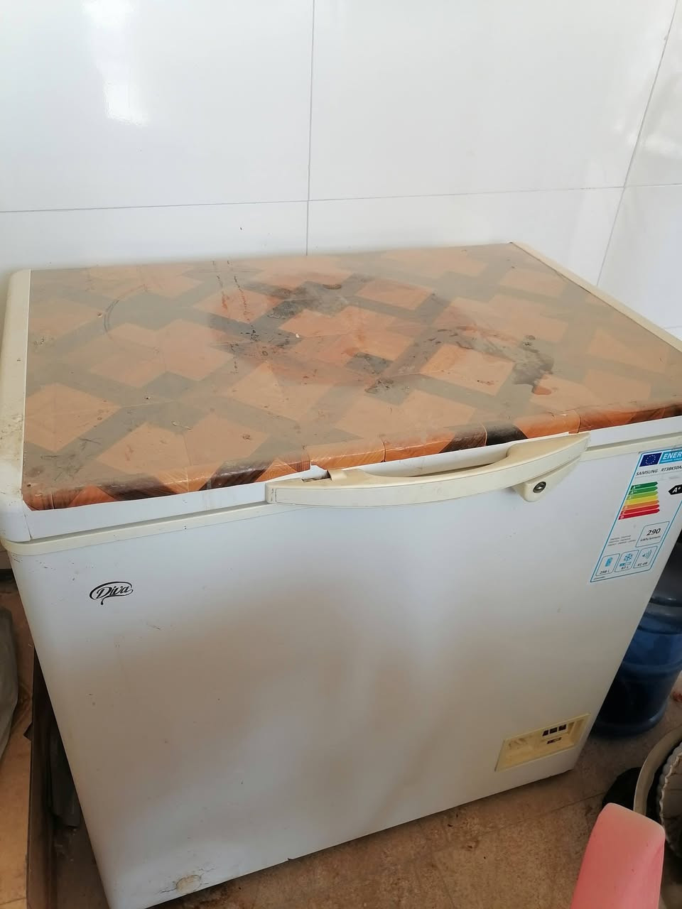 غراض كافتيريا للبيع..
مكانهم حي الفرات للاستفسار الاتصال ***********
