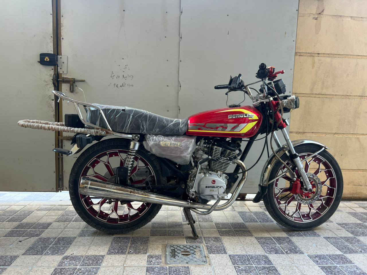 متاح سيفان 2024 مكينه 200نضيفه نسبت 90/100 اوراق كامله
مكان بعقوبه شراي اتصل وتدلل  

***********
