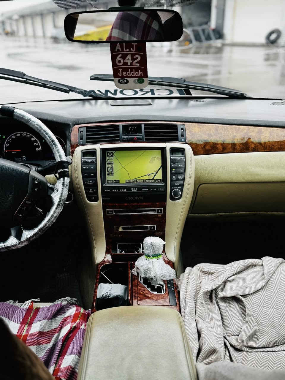 سەرەتا بەناوی خوای گەورە
شاهیینە براوە براوە 
٢٠٠٥ 
ناوزەرد 
٢ دووگمە
١٨٢  
پیشی کراوە بە سپۆرت 
سەقف شوشە
کامیرا 
بەشەرتی گێڕ و مەکینە و ئەکسل 
شوین سلیمانی 
*********** 
***********
٤١ گەڵا قفڵی بۆ معامەلە تەلەفوون مەکە 
گۆرینەوە ناکەم بەس فرۆشتن
