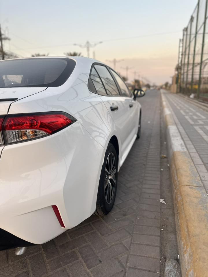 السلام عليكم للبيع كورلا هايبرد 2025

ماشية 1500 زيرو مكفولة كفالة عامة رقم بغداد تحويل مباشر 

مكاني بغداد جميلة 

سعر 160 ورقة وبية مجال قليل 

***********
