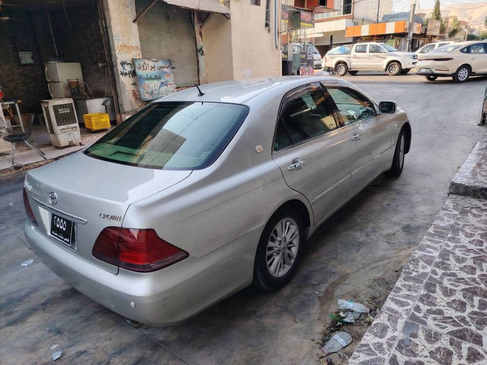 شاهينه ٢٠٠٥موس ناوزه رد ٣دوگمه ٣په رده سه لاجه ته بريد مه ركه زي كوشن جلد و هيته ر چوار كوشن كاره با شاشه و كاميره دو پارچه ي ئه ورو پاي بؤياخه بي ده عم كؤدي بؤ كراوه به ناو خؤمه وه يه سعري ٦٢گلاو كه ميك مه جال *********** السليمانية, العراق
