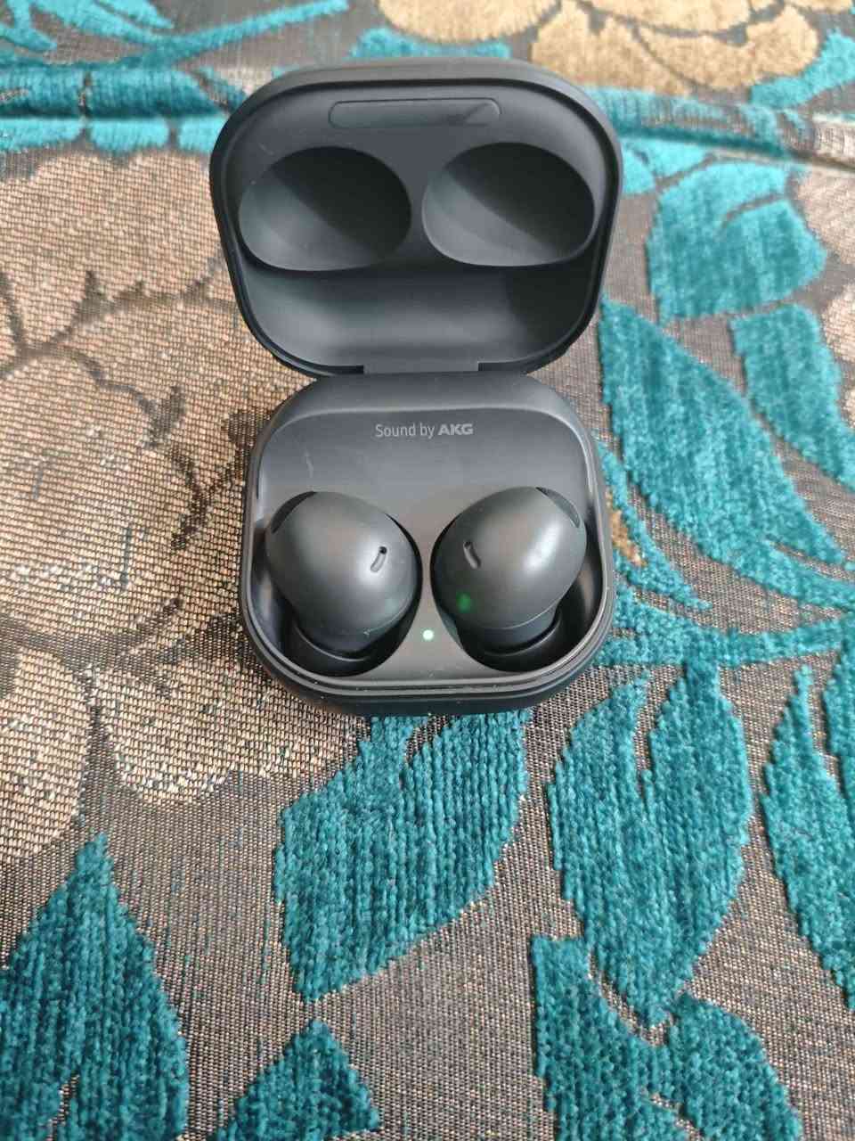 Galaxy Buds2 Pro موصل, نينوى


**إذا كنت صاحب هذا الإعلان وتريد حذفه لأي سبب، رجاءا أرسل رسالة إلى الدعم الفني**