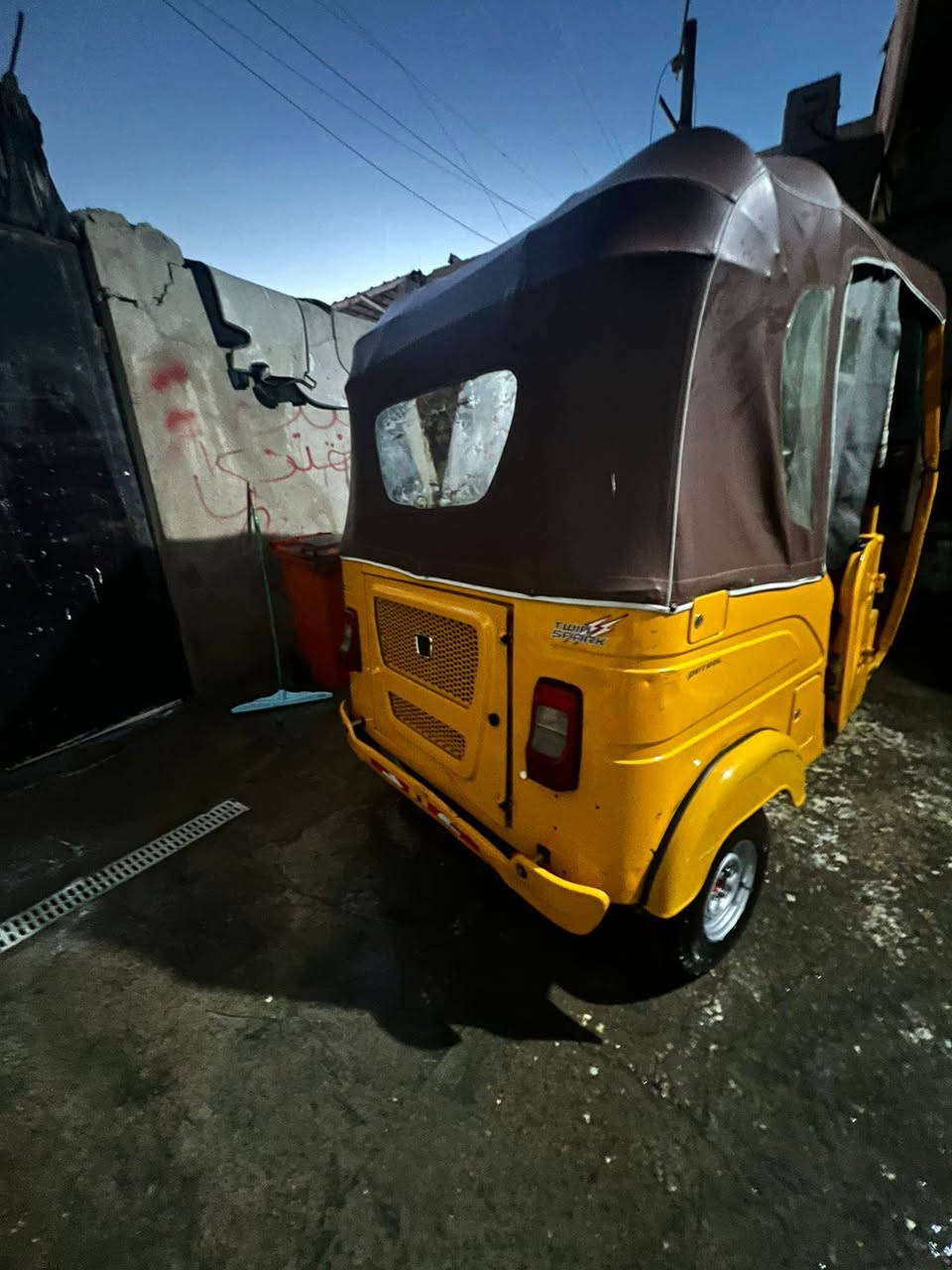 السلام عليكم تكتك ٢٠٢٢
كشرهه مكفول بس شويه بارد
كلجات جدد تخم تاير جديد
تكتك خير من الله مكان بغداد الشراي ايخابر ***********
