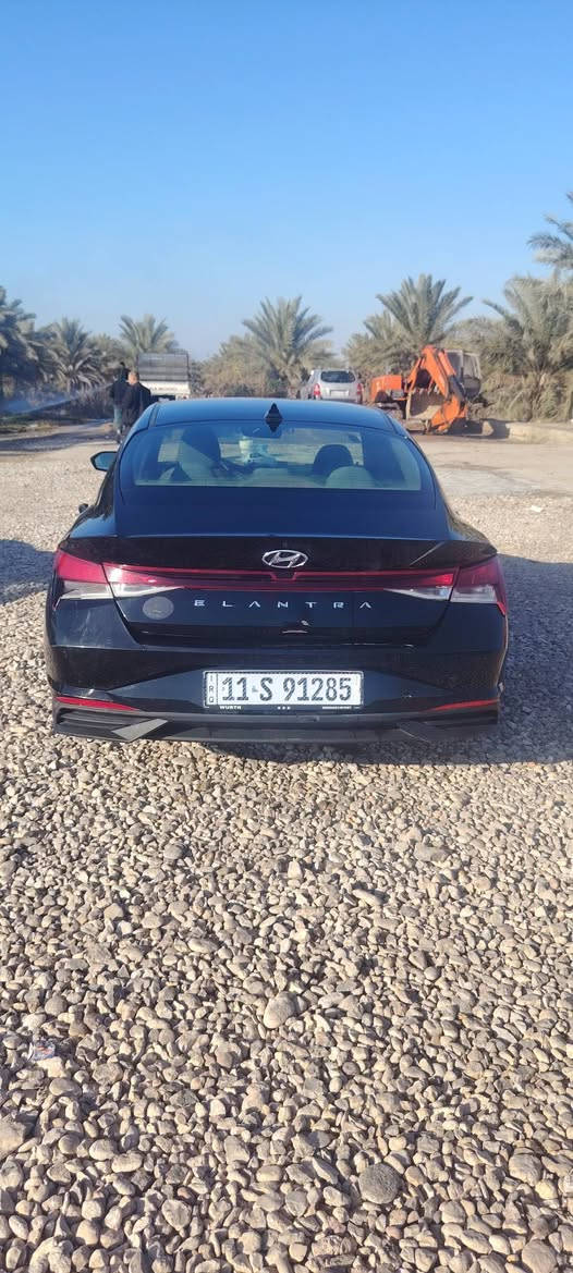 السلام عليكم النتره موديل ٢١ محرك ٢٠٠٠ مكفول من التبخير والتنقيص والراجز والفتح فول موصفات عد الفتحه بصمه تبريد لمس حساس أمامي خلفي رادارات اماميه جانبيه توقف ذاتي تحديد مسار شاشه كبيره كار بلي رقم بغداد باسمي سنويه وهزه جديده حادثه كلش بسيط والسونار مرفق السعر ١٣٣ العنوان ديالئ بعقوبه اتصال ***********
