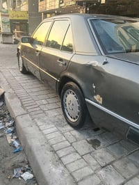 وبركاته مارسدس دب موديل 90 السياره حلوه وجاهزه مكينه وكير بلادي خير من...