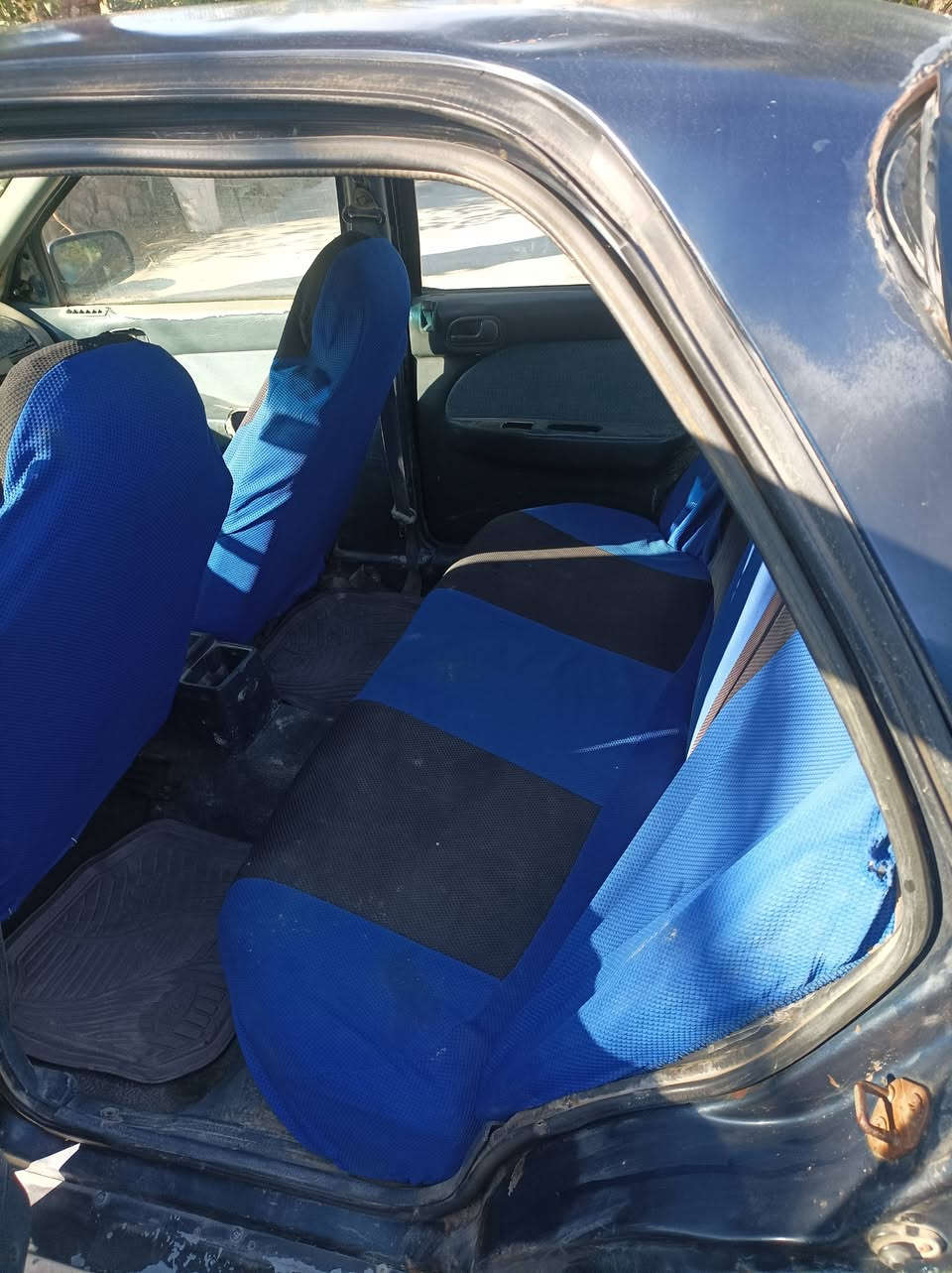 سلام عليكم سفيا مديل 94محرك وكير بشرط سنويه 29رقم نكليزي للبيع او مراوس سعر 23وبيه مجال مكان ديالى دلي عباس ***********رجا المو شراي لا يتعبني
