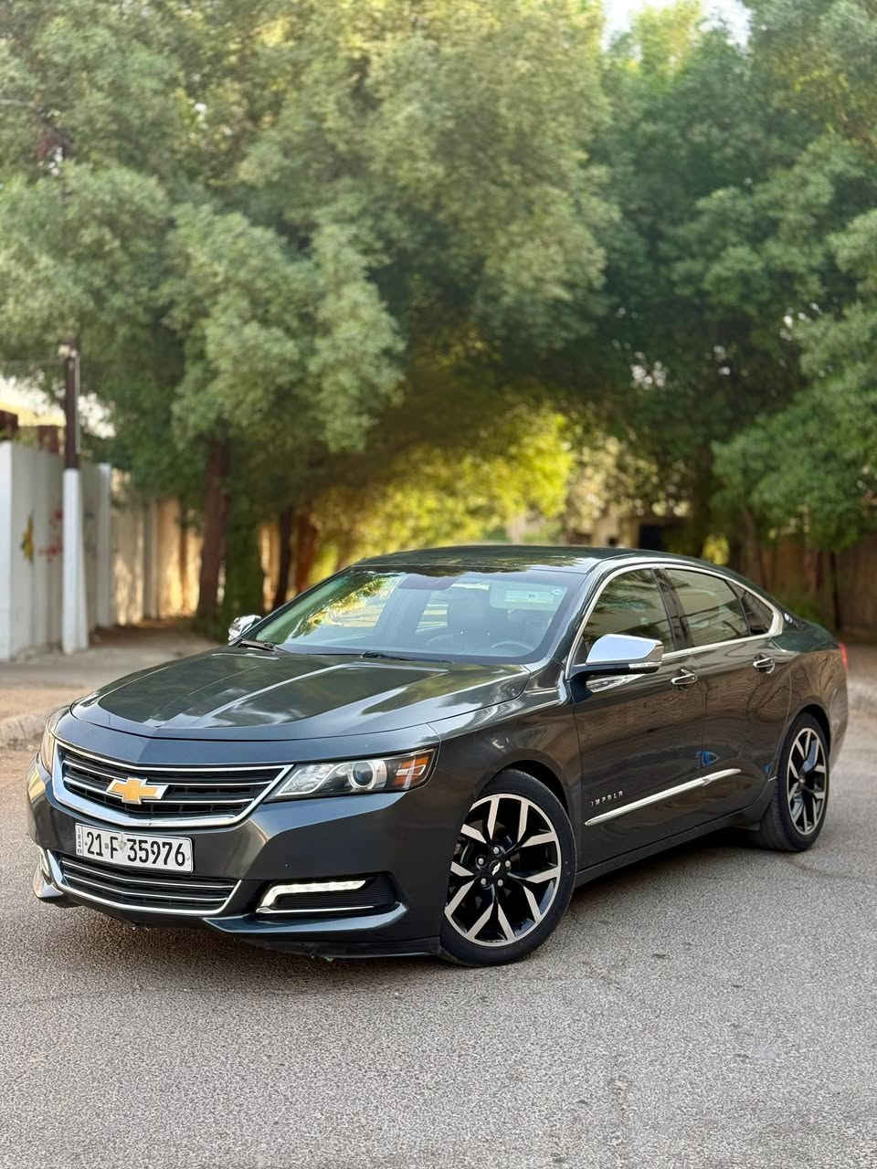 شلونكم شباب 
امبالا 19 بريمير صور الحادث بالمنشور + قطعتين كلير امريكا السياره بدون دواخل بدون معجون 
مواصفات عدى البانوراما
حجم المحرك 6 سلندر 3600بدون سيرفس ممفتوح بلادي
كهربائيات بلاد 
فول بصمات تشغيل ابواب وصندوق 
شاشة قاصة
سستم صوت  Bose
رادار جانبي حساسات خلفيه 
ترحيب بالمري
بجم فول زنون 
كشنات كهرباءً وتدفئة مقاعد وضهر
شاحن لاسلكي 
ابل كار بلي
اشاير بالمري
كروز سرعه 
سايد بريك بصمه 
تبريد منفصل مناخين للراكب والسايق
تبريد قطعتين 
منفذ طاقه 120 فولت 
ويلكب 19
بطاريه جديده بالظمان بعدهة Ac delco
السياره نضافة غرفتهة 95‎%‎ بدون شخوط 
رقم سليمانيه بأسمي 
سعرهة 135 وبيهة مجال بسيط 
 عنواني شارع فلسطين او الشعب 
***********
