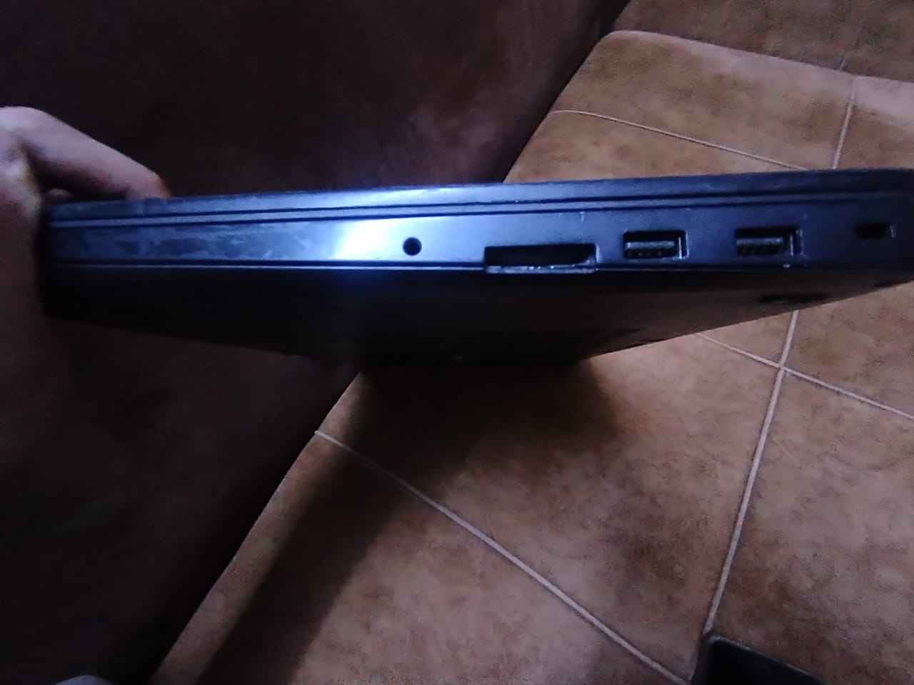لابتوب دل
معالج i5 جيل سادس
كرت شاشة داخلي 4gb خارجي 2gb
رامات 8gb
تخزين ssd 256gb
حجم الشاشة 15.6
المنافذ موضحة بالصور
السعر:-275.000
متوفر توصيل بغداد, العراق


**إذا كنت صاحب هذا الإعلان وتريد حذفه لأي سبب، رجاءا أرسل رسالة إلى الدعم الفني**