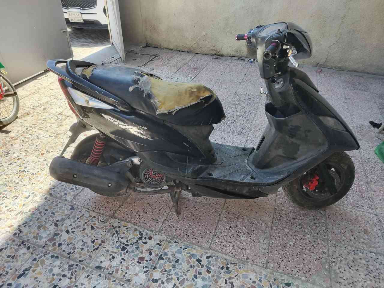 السلام عليكم ثعلب للبيع السعر 300 كوم حديد نقص كابريتر تخربط مكان حريه  ***********
