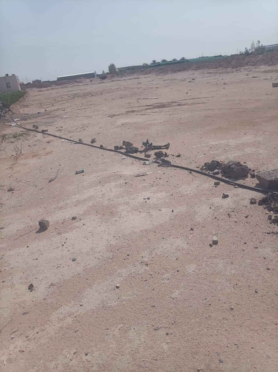 سلام عليكم 
دونمين ونص للبيع 
موقعها جدا راقي صايره على ثلاث شوارع بيها بير ارتواز وكهرباء 
الموقع الزبير المكصب بنزله صوره الشهيد 
سعر 60 وبيها مجال 
الاستفسار***********
