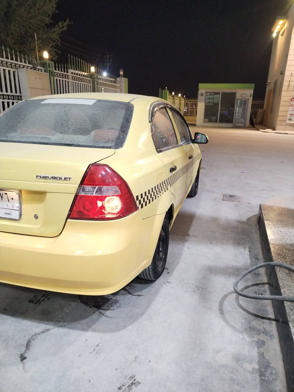 سلام عليكم سياره افيو للبيع مديل 2009 خليجي مصفره هئيه وغرامات كير مكينه حداديه تخم تاير تبريد كله مكفول وشرط مداور ثاني يوم وشوكت ميعجبك والسياره مكفوله من كل ضربه  السعر 48 وبيه مجال    هاذه ال رقم وتصل  وتدلل  ***********
