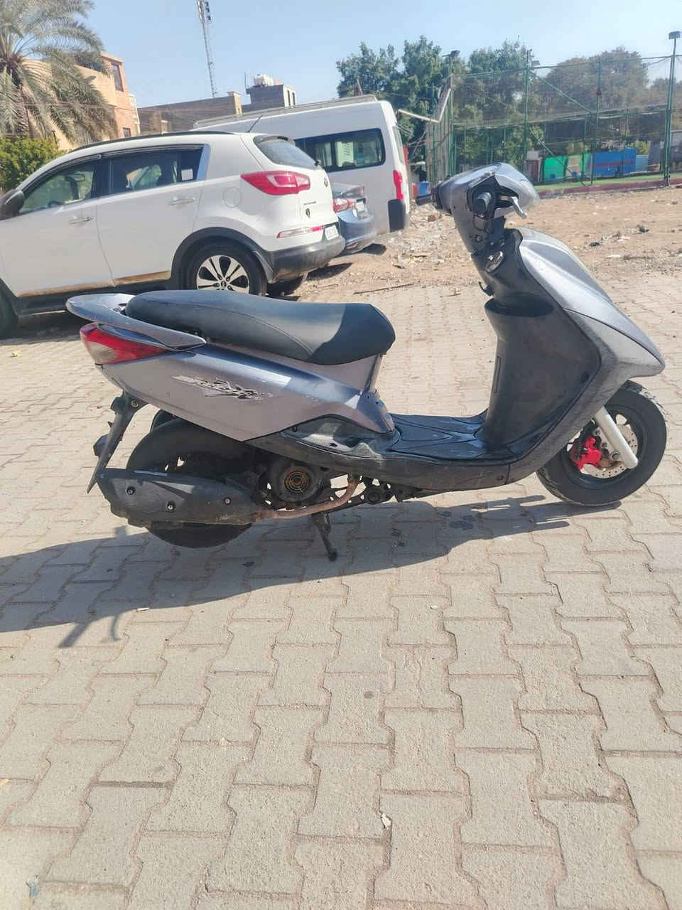 سلام عليكم شباب دراجه بريز مكينه جديده نوزل
750 وبيها مجال 
***********
