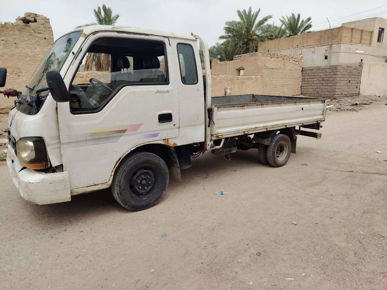بسم الله الرحمن الرحيم
السلام عليكم گيا فونتيرة ام عيون موديل 2000 رقم بغداد  انكليزي الشاصي كفالة ورقم الشاصي واضح السنوية مجددة لغاية 2030
العنوان بصرة مصفئ الشعيبة
رقم الهاتف
السعر 54 بيها مجال  ***********//***********
