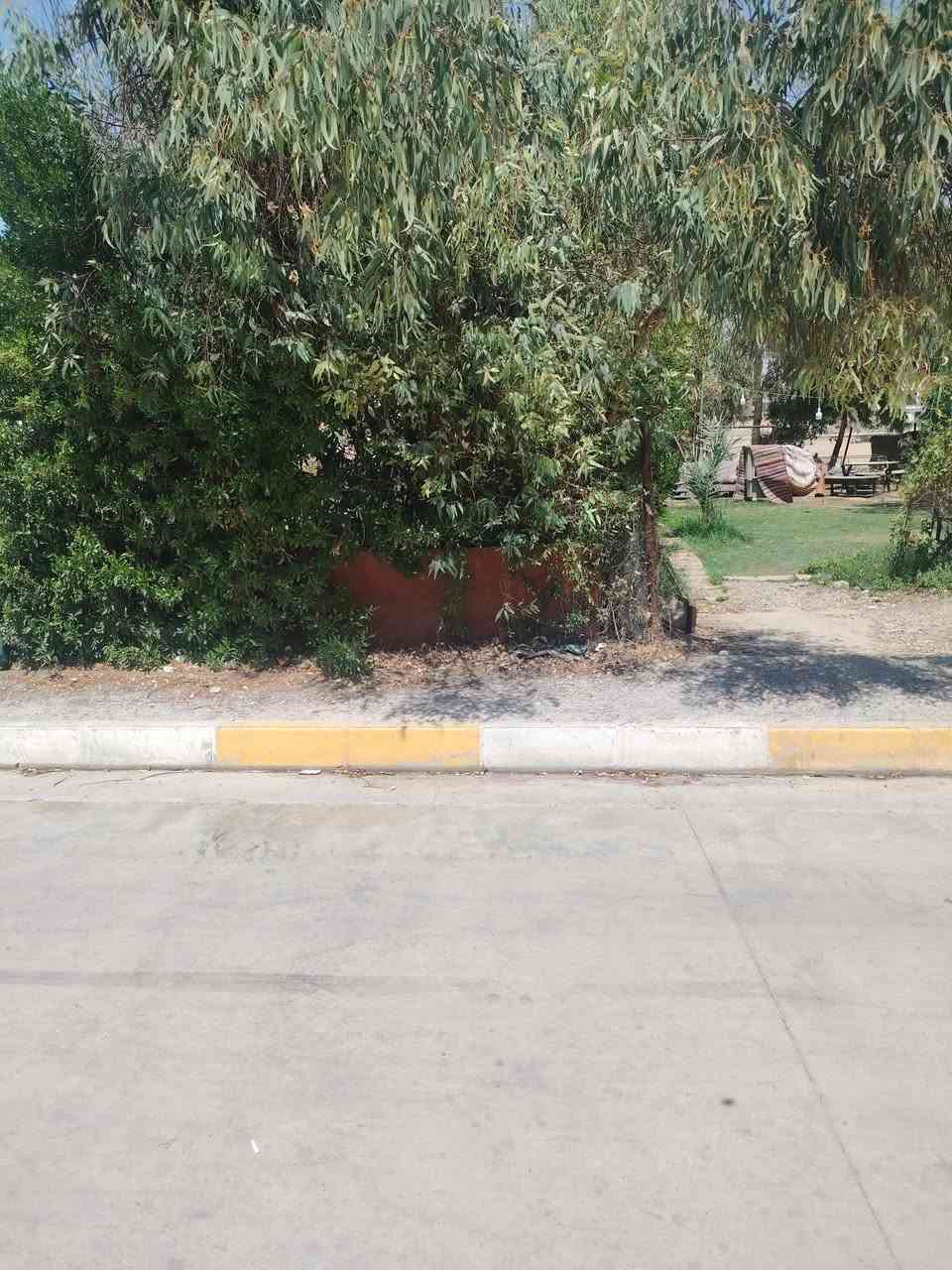 قطعه للبيع طابوا مساحه ١٠٠متر مستطيل بمنطقة ال ٥٥ بالقرب من مجمع المدارس ع ساحه ومدارس وشارع الكوسترات للاستفسار الاتصال على الرقم *********** او المراسله ع صفحة الوات ساب ***********
