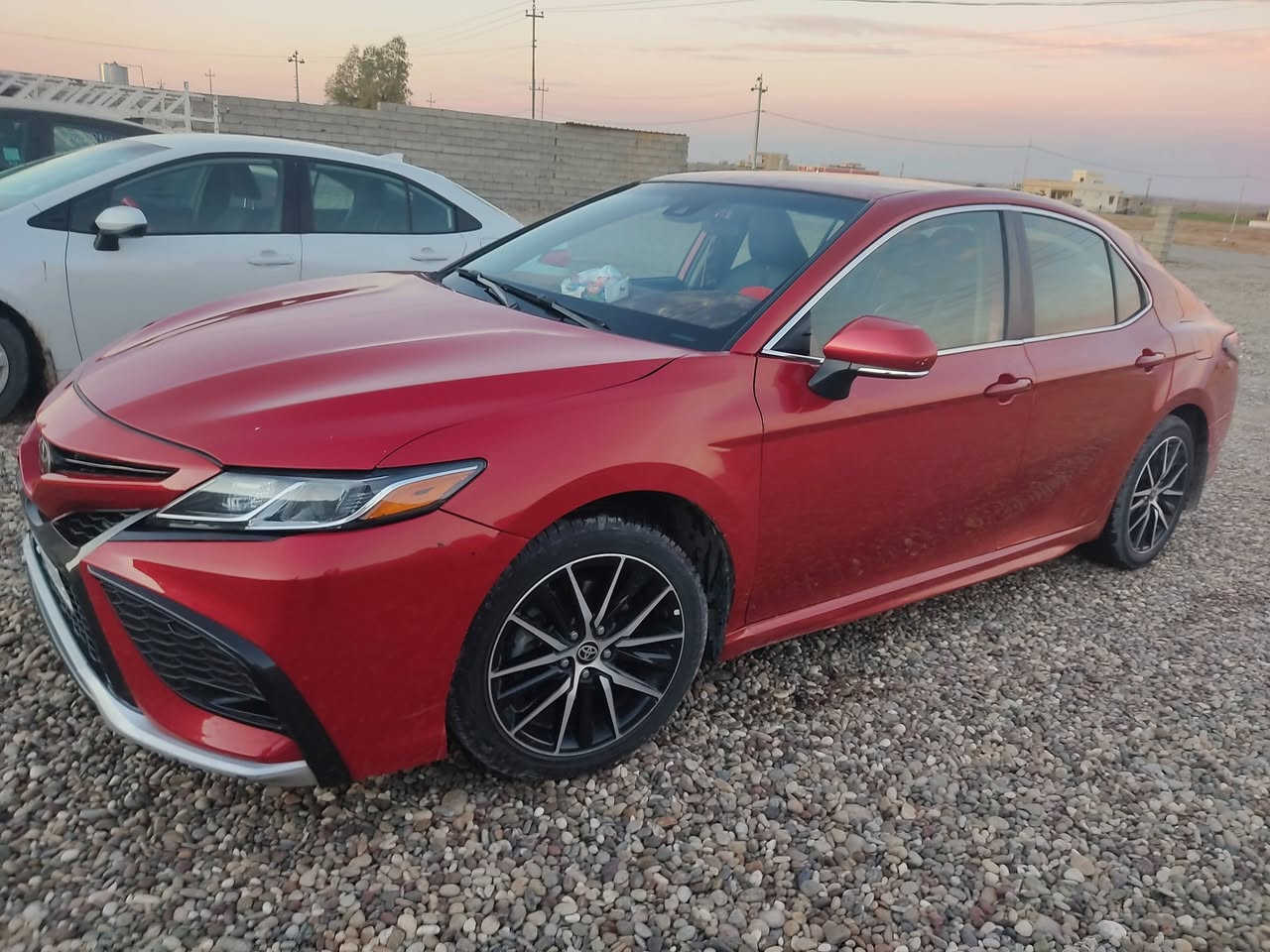 السلام عليكم 
للبيع 
كامري موديل 2024 مواصفات SE مرقمه معوقين كركوك دولي شرط الوكاله من المعوق 
ماشيه 32 الف ميل 
رقم الشاصي مرفق بالمنشور 
السعر 170  وبيها مجال 
وترهم مراوس ب عذاري من موديل 2009 الى موديل 2014
عنوان السياره كركوك قضاء الحويجه ناحيه الزاب 
للاستفسار الاتصال على الرقم التالي 
‏‪0782 496 9125‬‏
