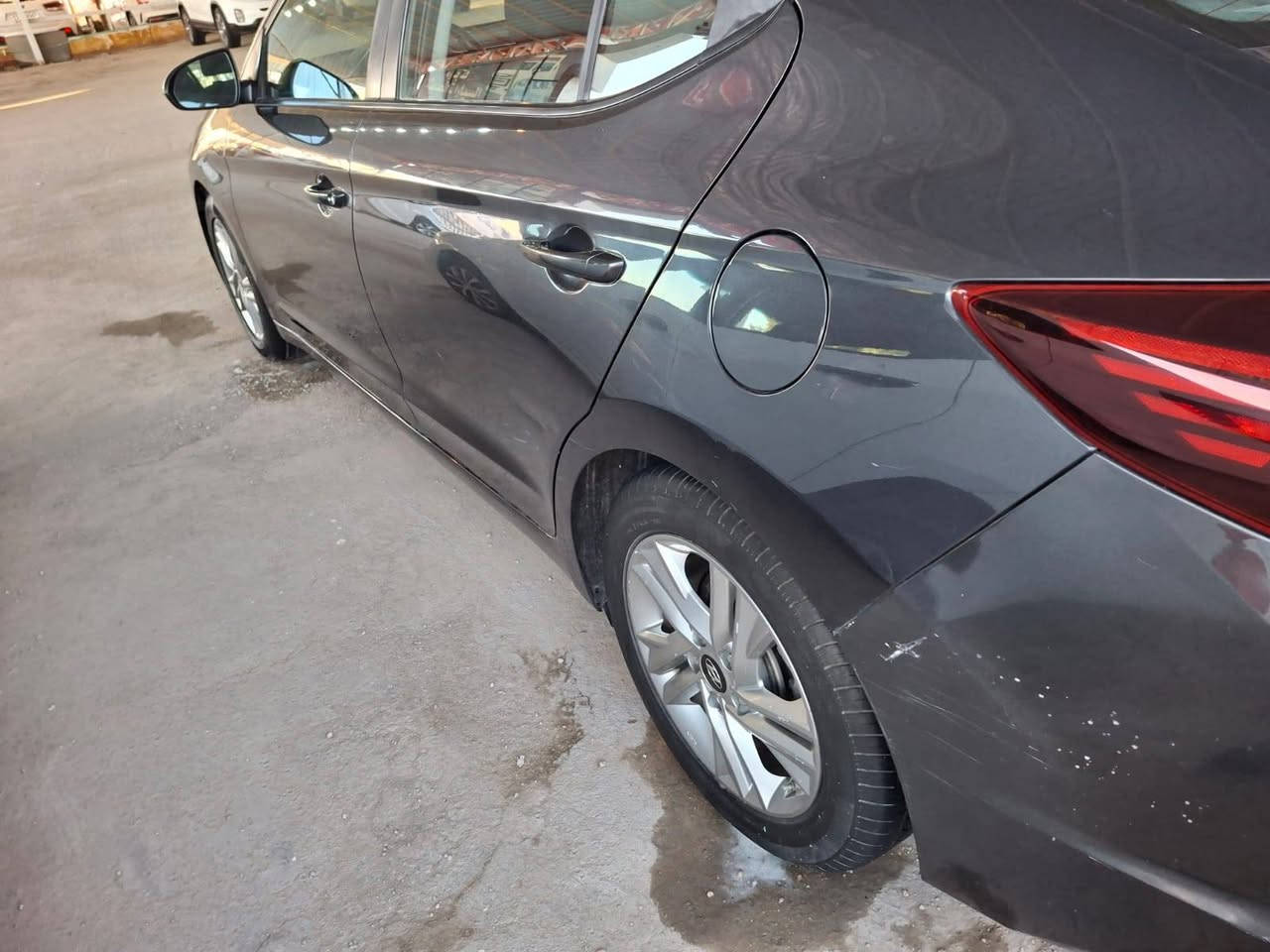 النترا 20 للبيع امريكي محرك 2000 ويلكب حساسات امامي خلفي جانبي مكفوله ماعدا شخط بين باب الجاملغ الخلفي ومصبوغات ثنينهن بدون تبديل  مكان سيارة نجف  والسعر 130
***********
