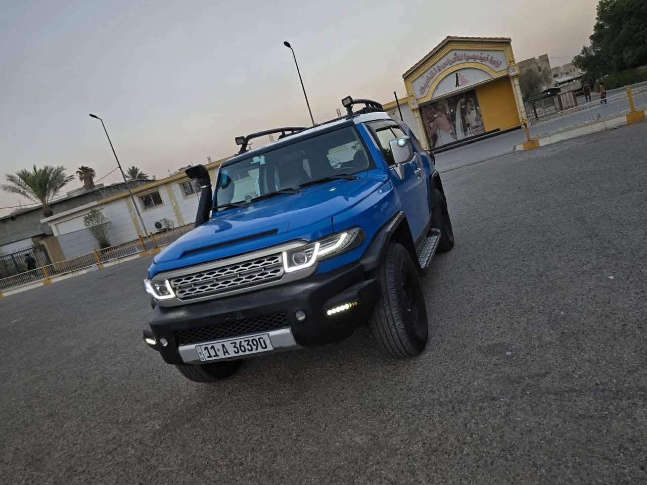 السلام عليكم للبيع او مراوس حسب القناعة
نيوتا لاندكروز FJ موديل 2007 ماشيه 197
امريكيه فول جاهز وعليها بجم رانج مع الاضافات السيارة جاهزه
بدون نقوصات
محرك مامفتوح السياره نظيفه
بيها صبغ باب الصندوكَ والباب الخلفي ونصف جاملغ خلفي يعني 3 قطع ونص بدون دواخل بدون ايرباك محرك 6 سلندر المرغوب ، رقم بغداد انكليزي
مكان السيارة بغداد الدورة
السعر 150 وبيها مجال
 ***********
