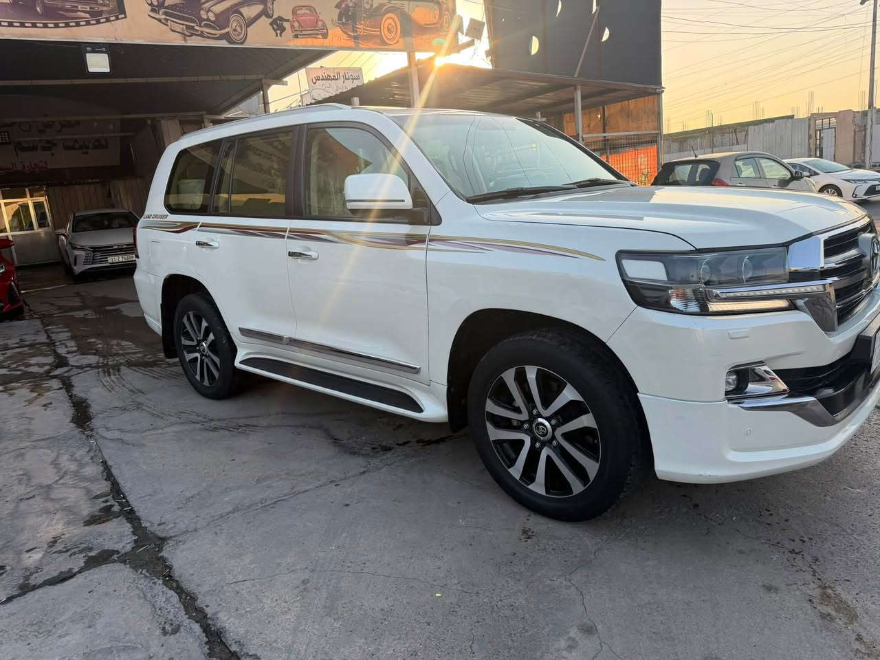2019 لاندكروز بريم سياره جاهزه من كلشي بيه سونر مرفق مع الصور السعر 41500$ رقم الهاتف ***********
