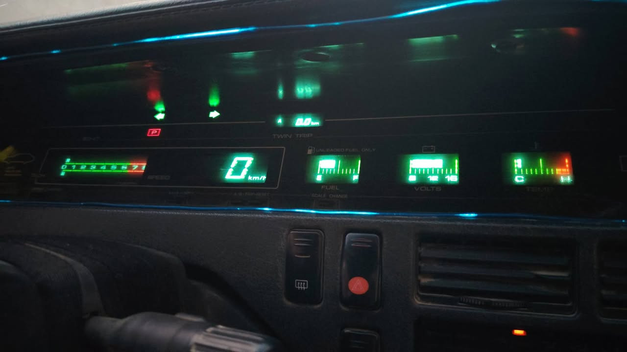 السلام عليكم من رخصت صاحب الكروب..
كيا بونتيشا ١٩٩٥ محرك مسكر لا تنقيص ولا تبخير بيه خياسات بالجاملغات والدوس
مشط كايم صفحه وحده يذب من جهة السايق
كهربائيات كله شغاله
تبريد فاصل ما اعرف ما مربوطة الكهربايات ما فاحصه
رقم ديالى مشروع وطني باسم ولد
اتكفل بالتحويل تايرات امامي قبل يوم شديتهن
الخلفي نص عمر تايرات
مبدل اكسل حاوية
صدر امامي ٨٠ بالمية
صدر خلفي ٦٠ بالمية
يراد تطبيع للبيبان
والباقي يمكم بالصور
الاتصال بالرقم ***********
واتساب واتصال
