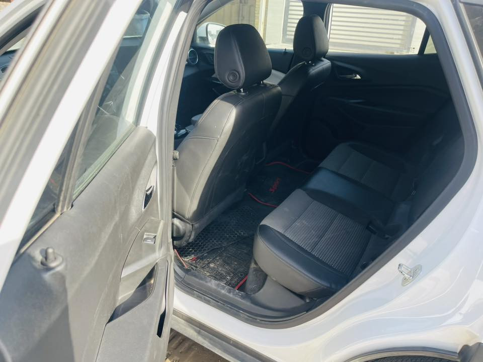 سلام عليكم
شوفر لايت :تراكس
موديل :2024
ماشيه : 33
فول مواصفات ماعده الفتحه 
محرك : 1300 تيربو خير من الله
سياره بسمي تحويل مباشر 
حادث : جاملغ وبندي بدون دواخل 
مكان السياره : بغداد الدوره 
***********
السعر : 145$  بي مجال
