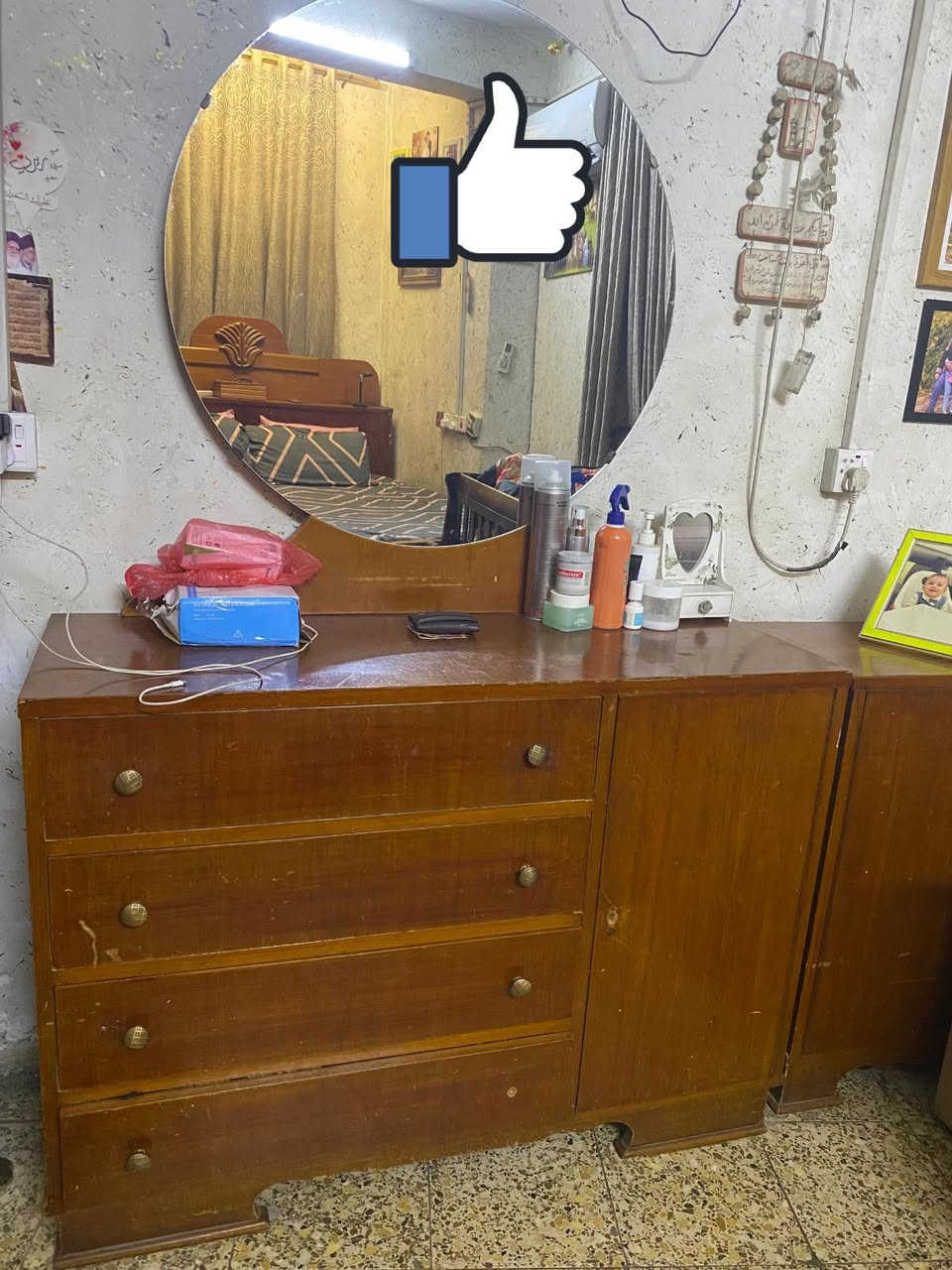 غرفة كاملة للبيع السعر 300 بعد بيهه زاوية ملابس هم بس ممصوريهه


**إذا كنت صاحب هذا الإعلان وتريد حذفه لأي سبب، رجاءا أرسل رسالة إلى الدعم الفني**