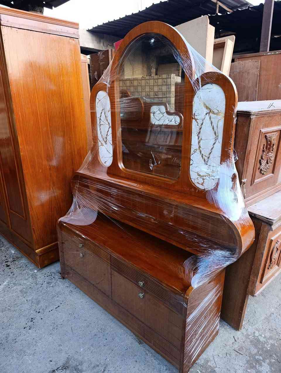 محلات ابوانس المتيوتي باب جديد قرب نادي الفتوى السعر 450رقم***********
