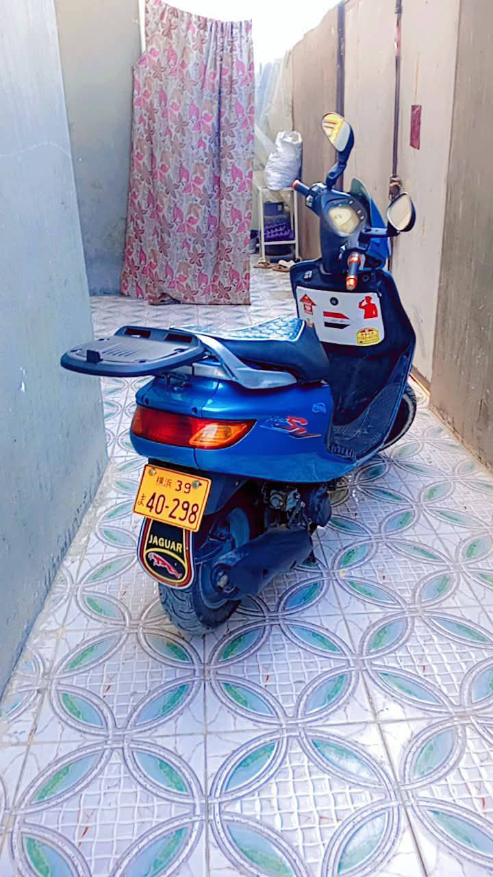 سلام عليكم شبابنه
هاي الدراجه لبيع فراشه 
نضافه فول  
كلشي شغال 
كهرباياته شغاله 
السعر 500 وبيه مجال مو هواي  
الشراي يراسلني ♥


**إذا كنت صاحب هذا الإعلان وتريد حذفه لأي سبب، رجاءا أرسل رسالة إلى الدعم الفني**