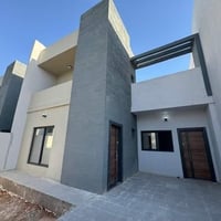 مجمع طيبة • ١٥٣م • طابق ونص