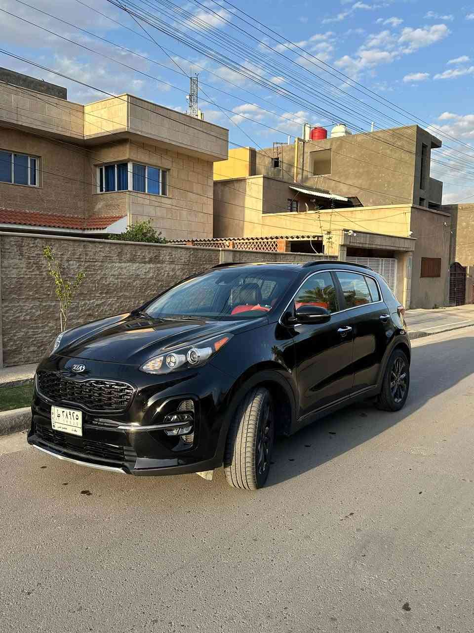 كيا سبورتاج 2020 امريكي
فول مواصفات رقم بغداد
ماشيه ٨٠ الف كيلو

محرك 2,400 
بانوراما
كشنات جلد كهربائيه تدفأه
ترحيب 
رادارات
تحكمات ستيرن 
٣ انظمة قيادة
وغيرها مواصفات السبورت معروفه

حادثها كلش خفيف موضح بالصور جاملغ خلفي وجاملغ امامي فقط

السعر ١٨,٥٠٠ $ وبيها مجال للشراي....***********
