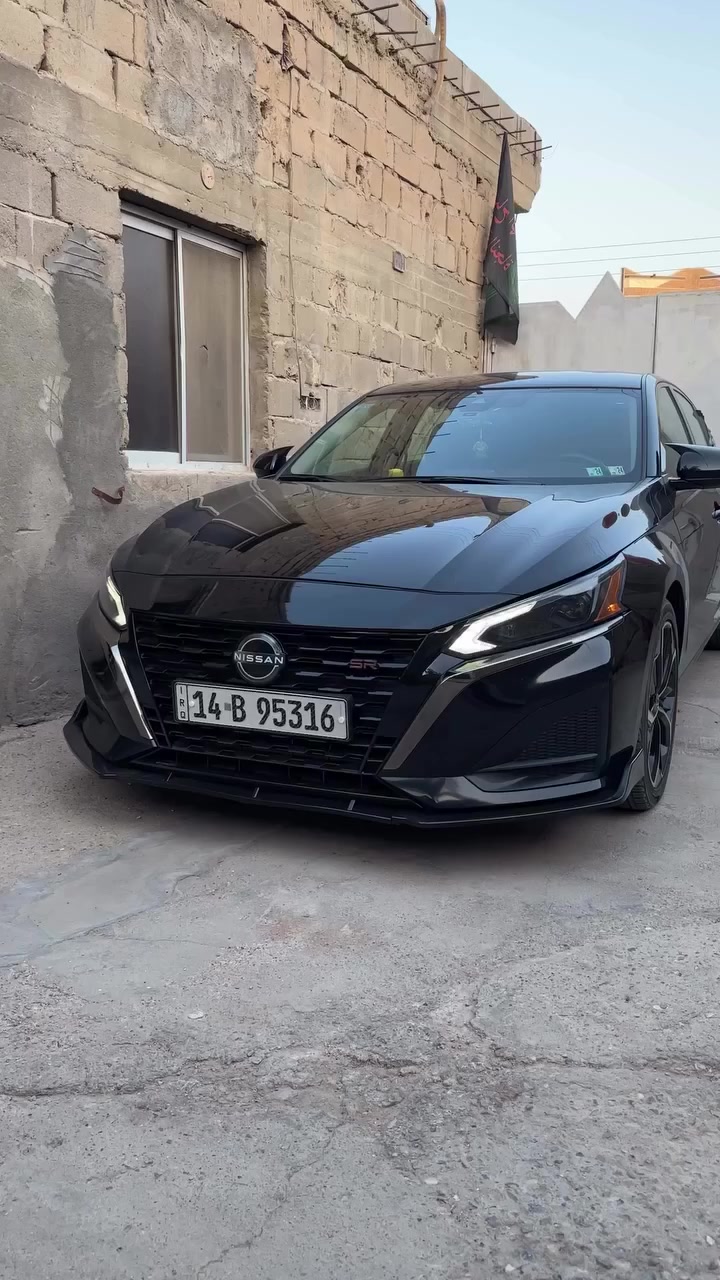 نيسان التيما SR23
معوقين بصرة الحادث خلفي بدون صبغ ايرباكات كلهه سليمة ماشيه ٥٦ كيلو 
بيهه ويل ١٧ + ويل ١٩ انت تختار منو منهن تريد اشدهن الك
السعر ١٧٠ ورقة قابل للتفاوض
للتواصل ***********
