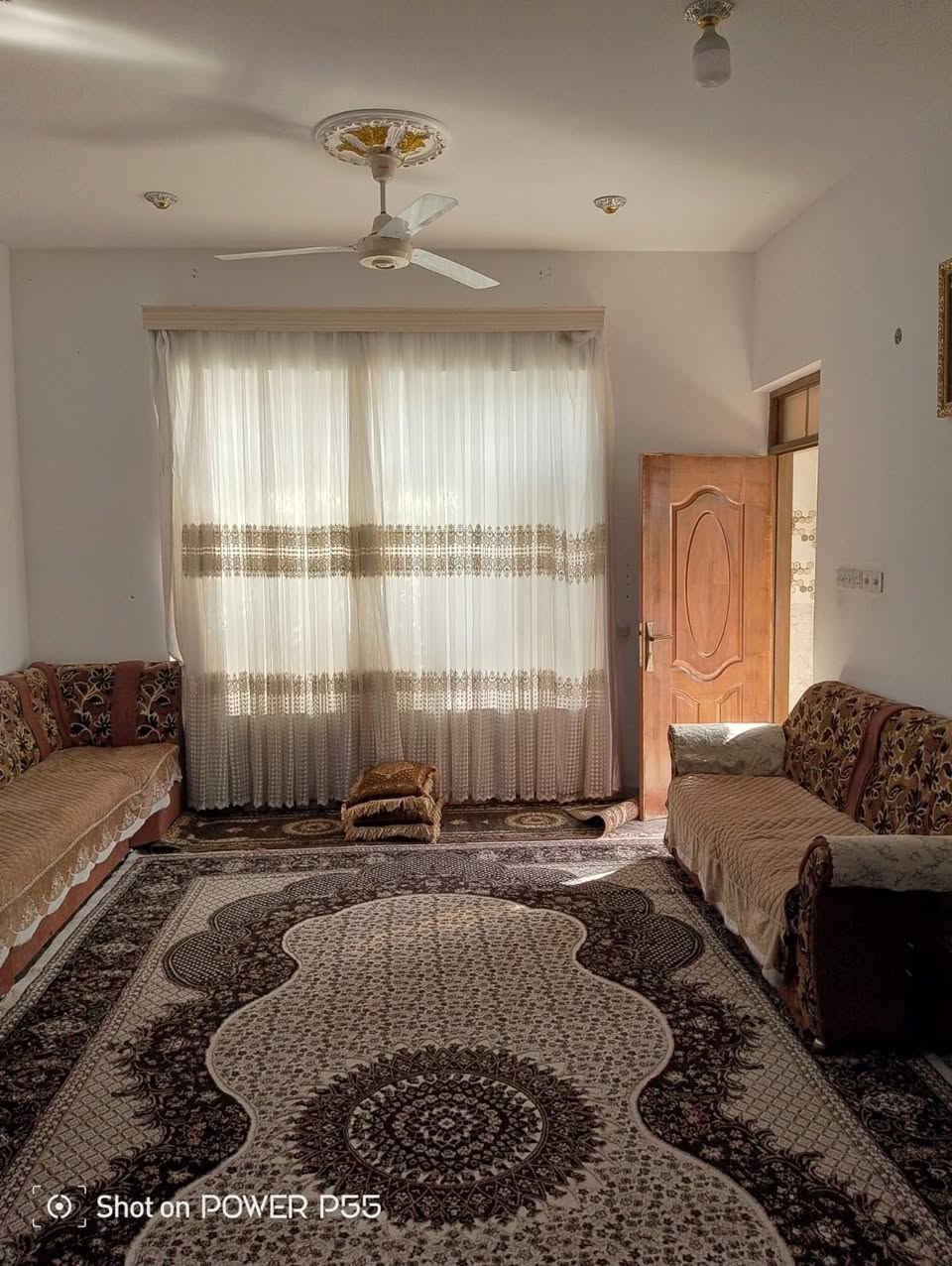 دار طابقين مسلح في ال6 كيلو
قرب المجمع الهندسي طابو صرف
المساحة/ 200 متر
الشارع/ 10 متر
الطابق الاول يحتوي/
كلدور واستقبال وصاله وغرفتين نوم
ومطبخ ومجمع صحيات داخل وخارج ومنور
الطابق الثاني يحتوي/
ثلاث غرف نوم وصاله كبيرة 
ومجمع صحيات
* بناء الطابق الاول حجر 
* بناء الطابق الثاني بلوك
* سنة البناء 2023 
* الصاله حزام سيراميك 1.20 متر
* المطبخ والصحيات فرفوري
* الارضية سيراميك
* الدار نظيف وجاهز للسكن *
السعر/ 120 مليون وبيه مجال
للاستفسار 
مكتب ابو مصطفى للعقار في الرمادي حي المعلمين 
قرب فلكة الفرسان مقابل مصرف الخليج التجاري 
هاتف 
محمد  ***********
مثنى  ***********
يتوفر (واتساب) على نفس الارقام
