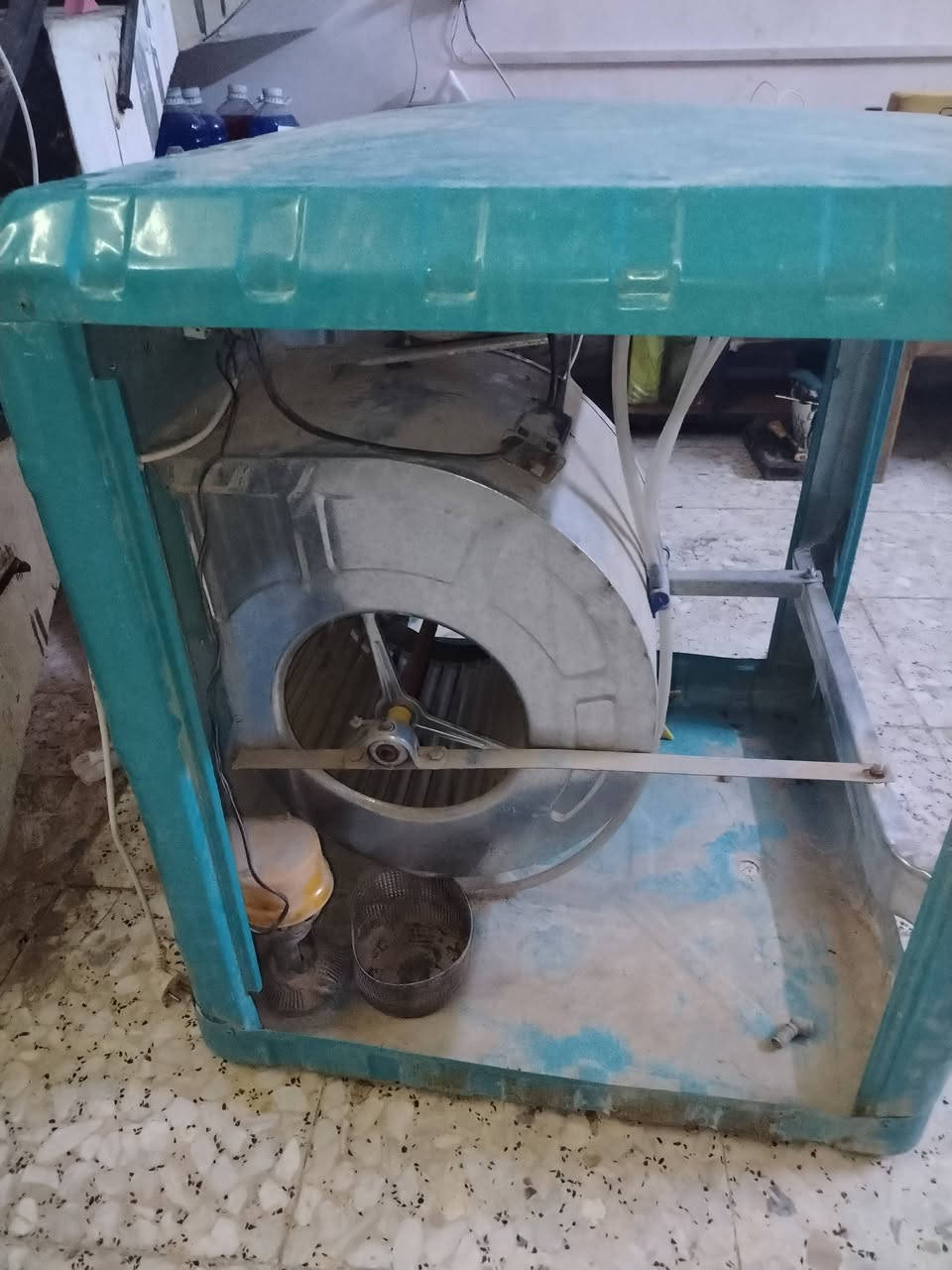 سلام عليكم مبرده جديده للبيع *********** السعر ٧٥ الف المكان سبع البور ويوجد توصيل
